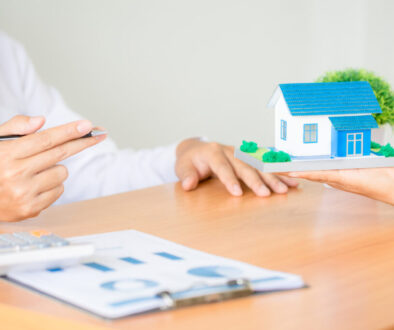 Real estate broker agent presenting and consult to customer to d